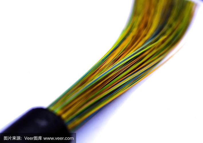 光纤电缆 信息时代的通信基石